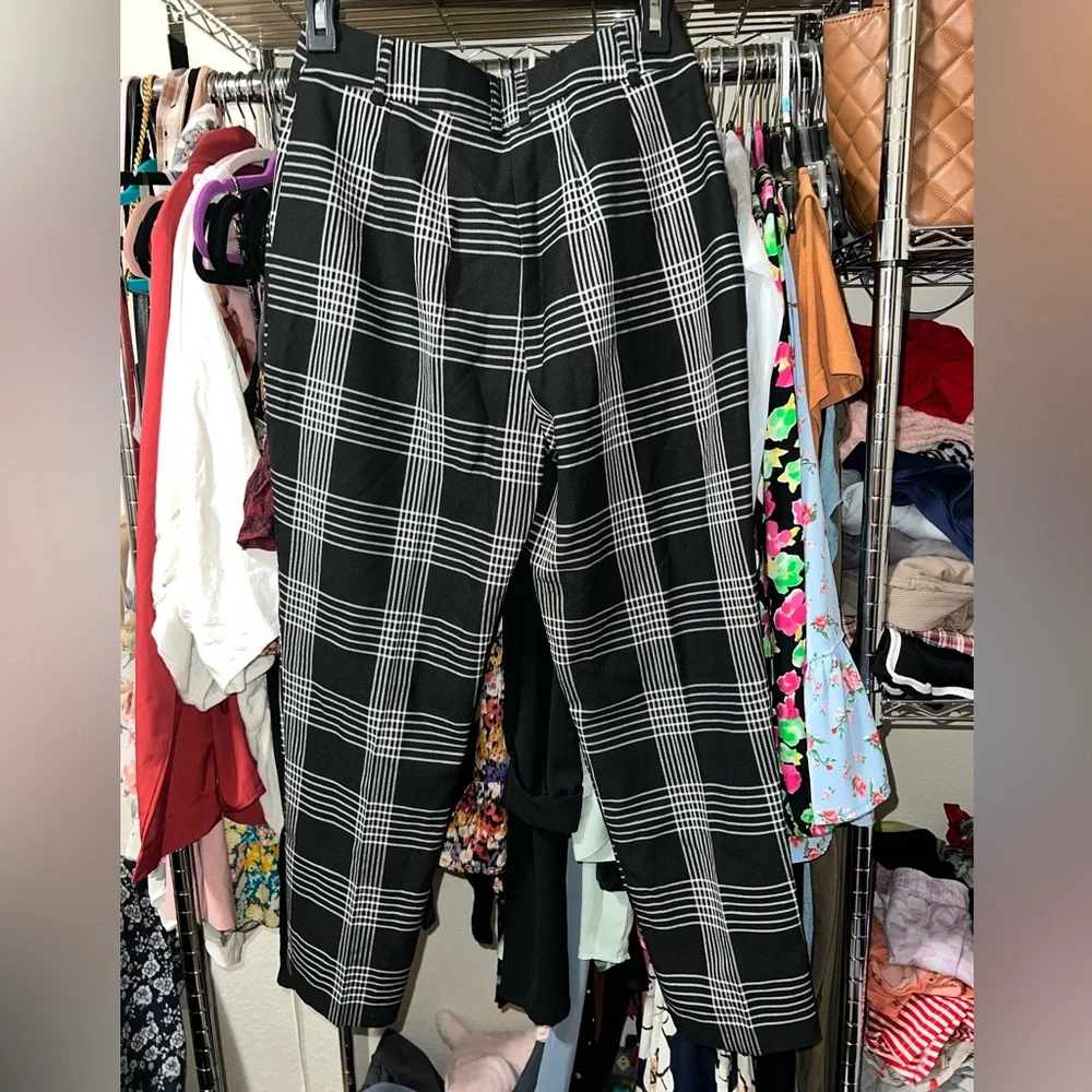 NWOT ASOS Black and White Checkered Women's Trousers - Picture 4 of 4